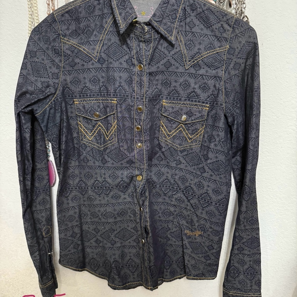 Patterned Long Sleeve Button-Up Shirt